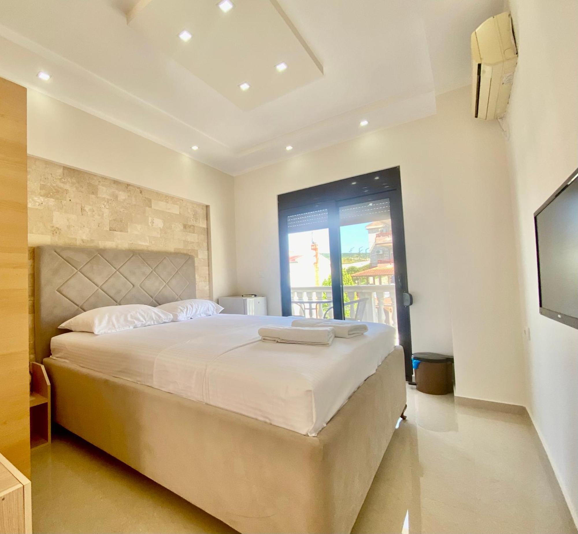 Fimi Apartments Ulcinj Eksteriør billede