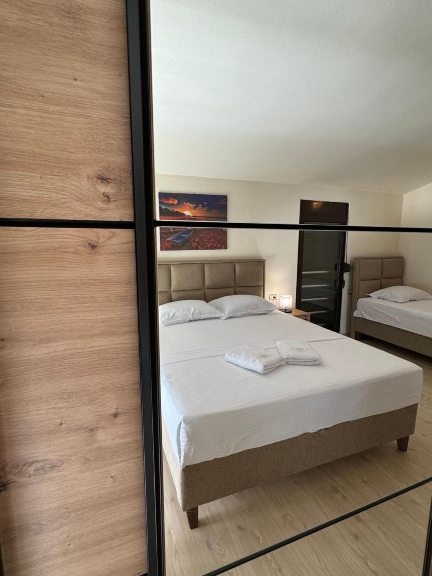 Fimi Apartments Ulcinj Eksteriør billede