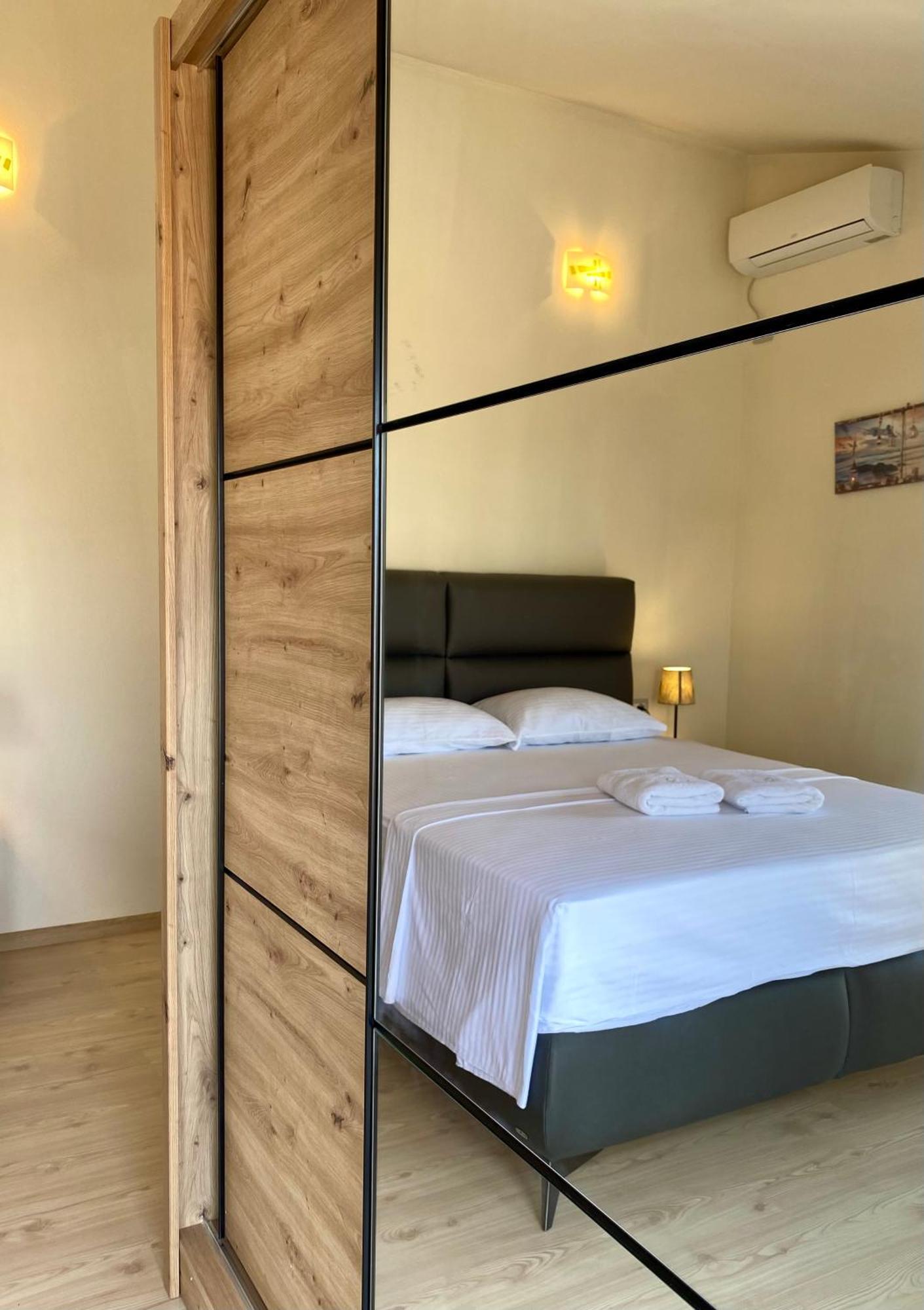 Fimi Apartments Ulcinj Eksteriør billede