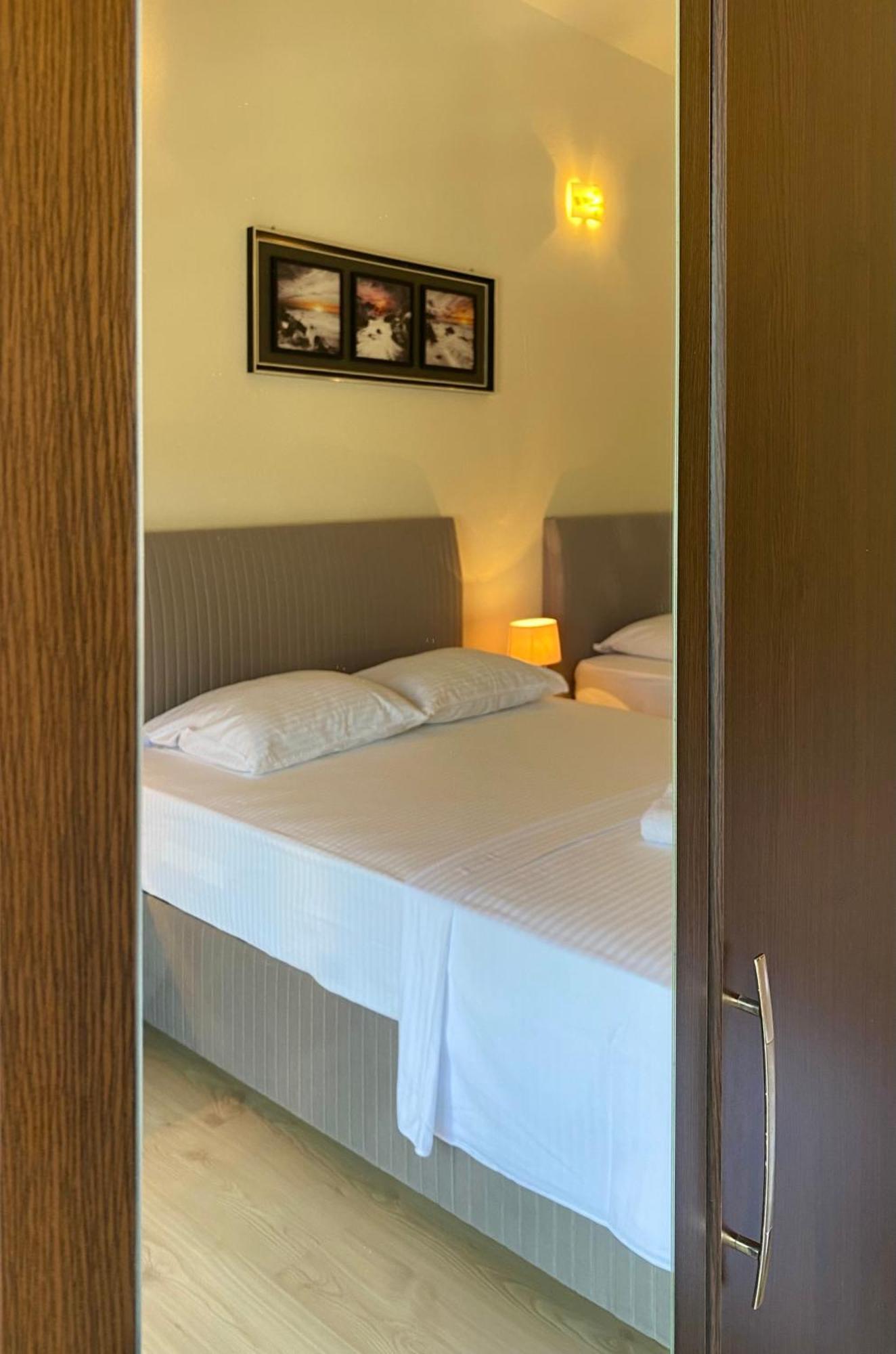 Fimi Apartments Ulcinj Eksteriør billede